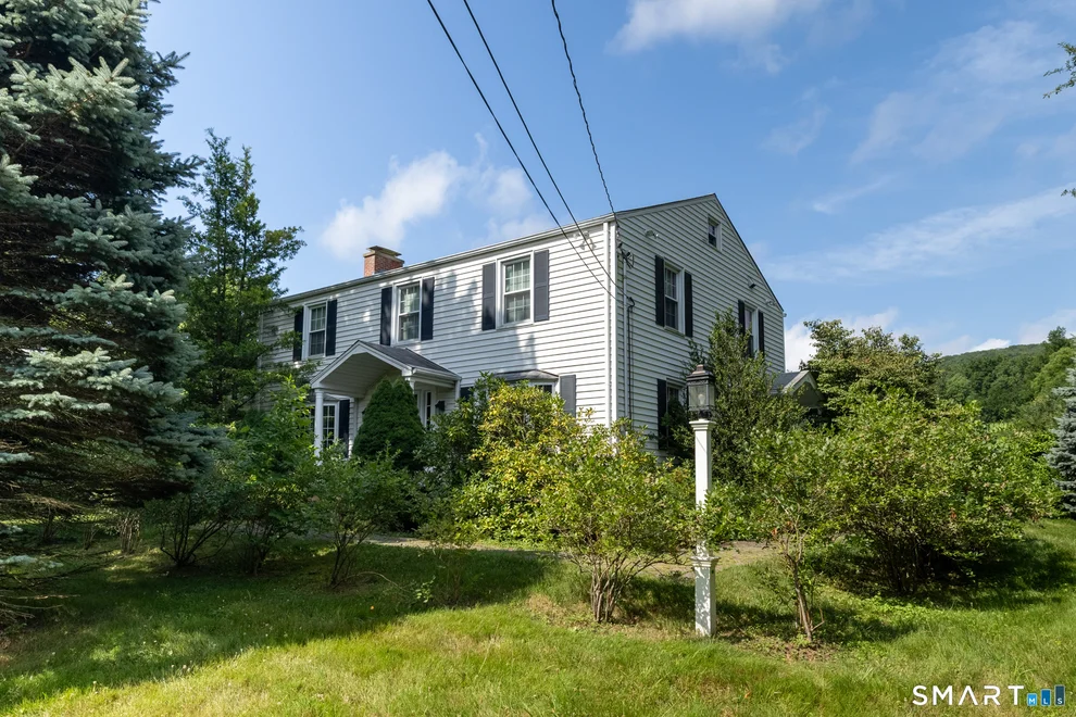 Unit for sale at 1827 Marion Road, Cheshire, CT 06410