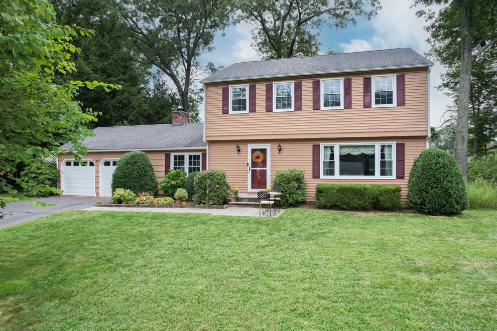 Unit for sale at 236 Argyle Road, Cheshire, CT 06410