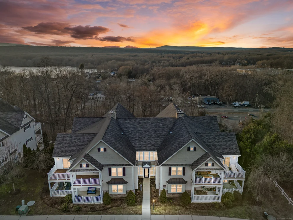 Unit for sale at 95 Ridge Lane, Berlin, CT 06037