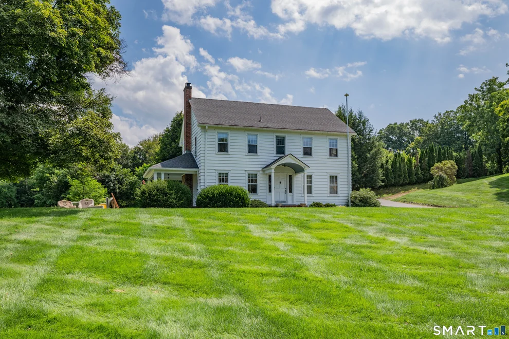 Unit for sale at 126 Main Street, Woodbury, CT 06798