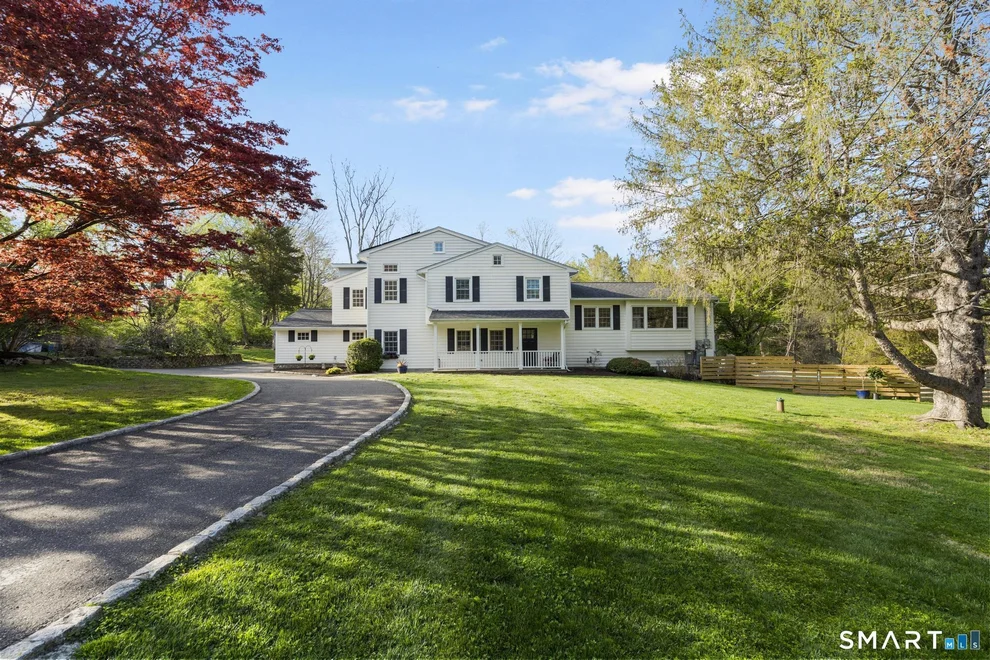 Unit for sale at 10 Hyde Ridge Road, Weston, CT 06883