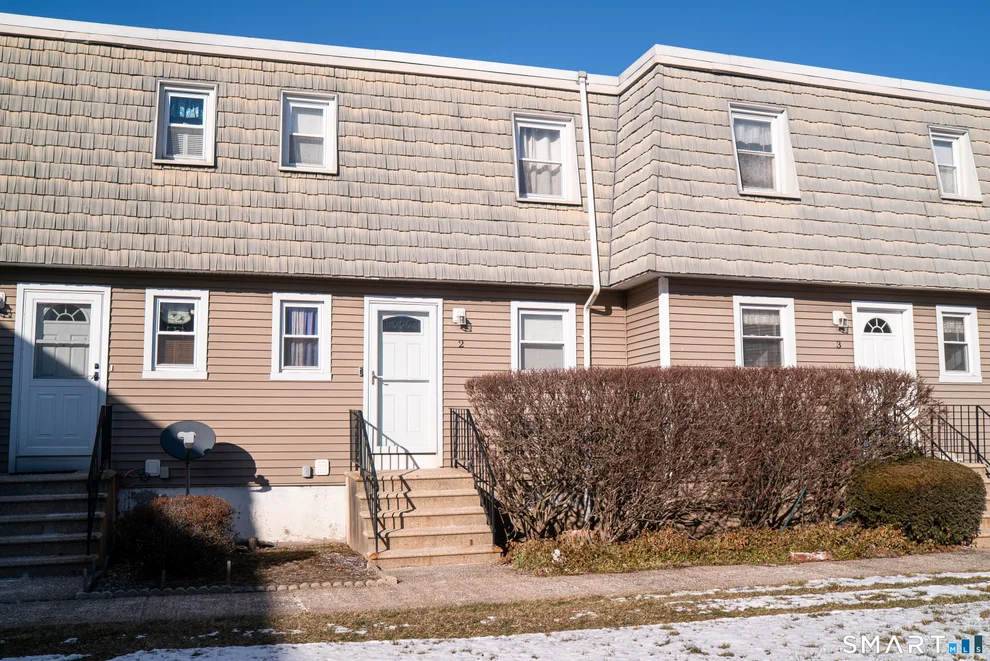 Unit for sale at 55 Meetinghouse Village, Meriden, CT 06450