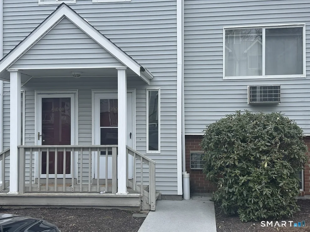 Unit for sale at 925 Oronoke Road, Waterbury, CT 06708