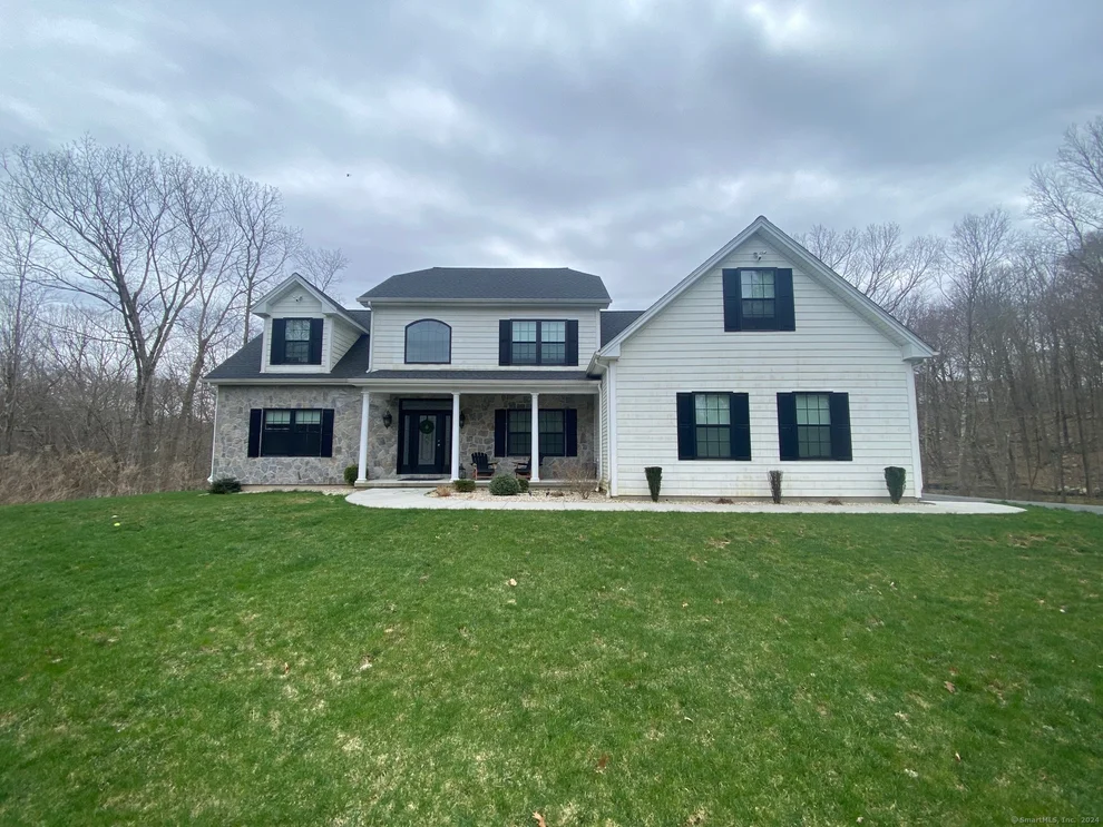 Unit for sale at 135 Wolf Hill Road, Watertown, CT 06795