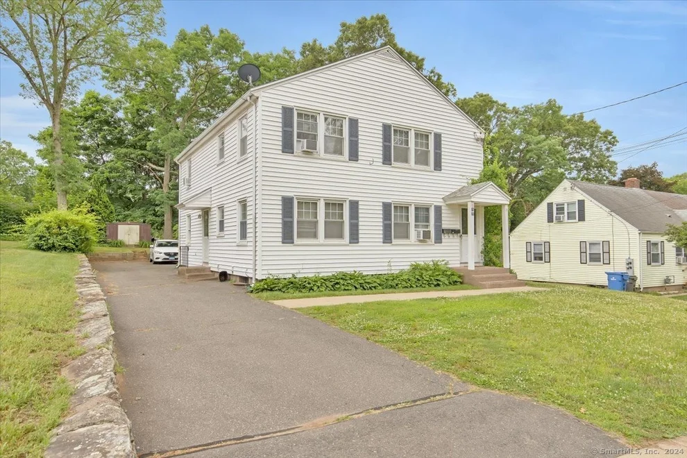 Unit for sale at 71 Lockwood Street, Manchester, CT 06042