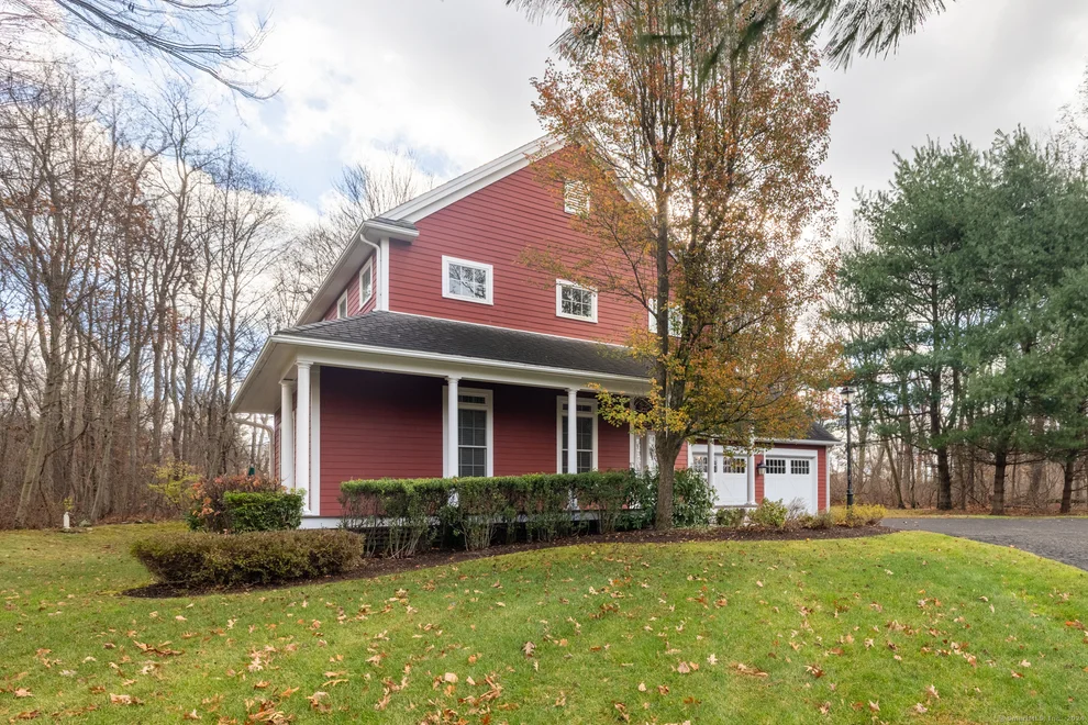 Unit for sale at 107 Periwinkle Drive, Middlebury, CT 06762