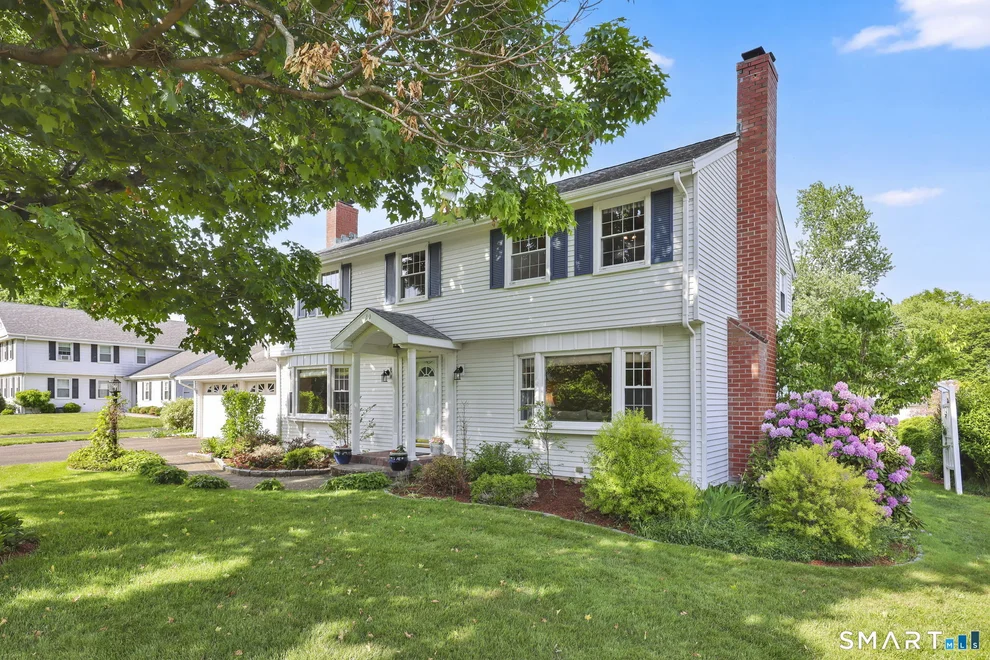 Unit for sale at 20 Cornfield Road, Windsor, CT 06095