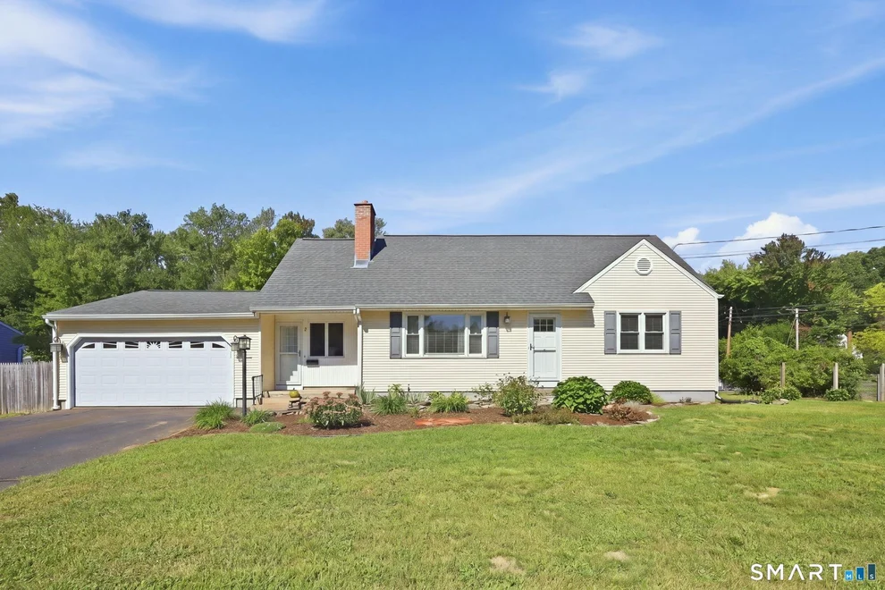 Unit for sale at 2 Belinda Lane, Enfield, CT 06082