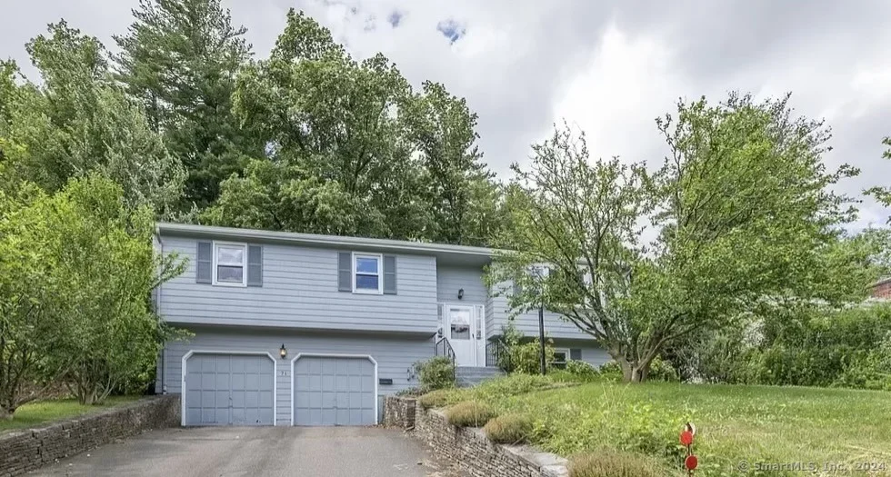 Unit for sale at 71 Selden Hill Drive, West Hartford, CT 06107