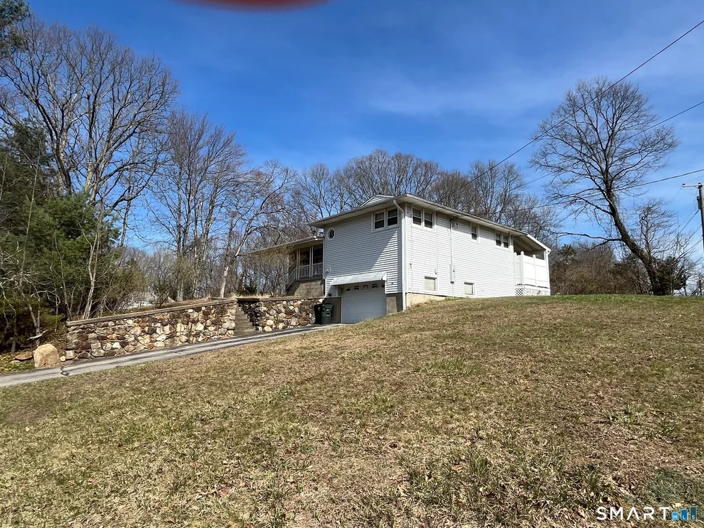 Unit for sale at 24 Rozum Circle, Prospect, CT 06712