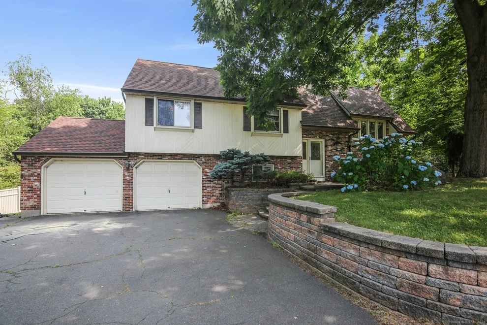 Unit for sale at 517 Hart Street, Southington, CT 06489