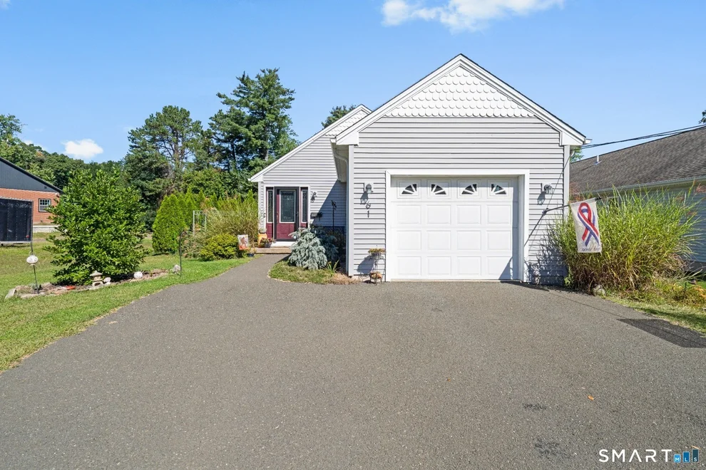 Unit for sale at 61 South Street, Windsor Locks, CT 06096
