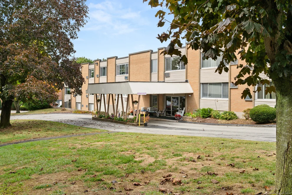 Unit for sale at 57 Westridge Road, New London, CT 06320