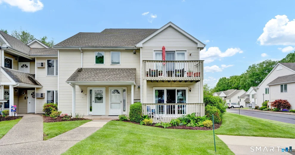 Unit for sale at 43 Millbrook Court, Newington, CT 06111