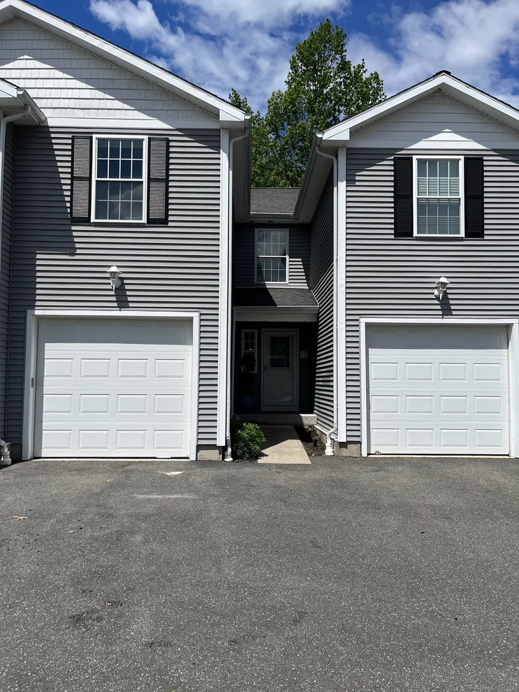 Unit for sale at 2118 Meriden Waterbury Turnpike, Southington, CT 06444