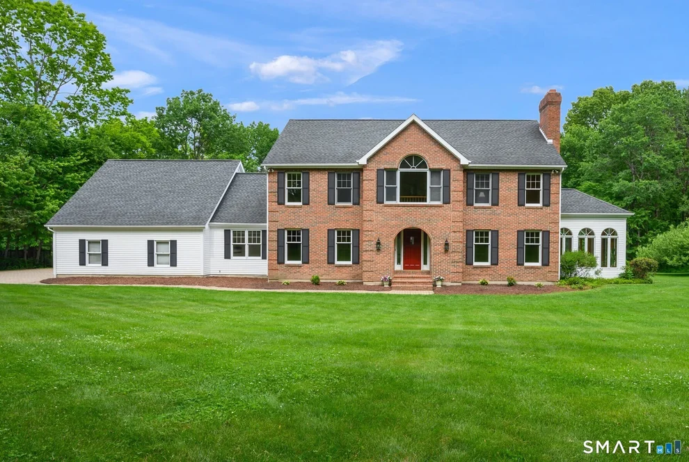 Unit for sale at 286 Mirey Dam Road, Middlebury, CT 06762