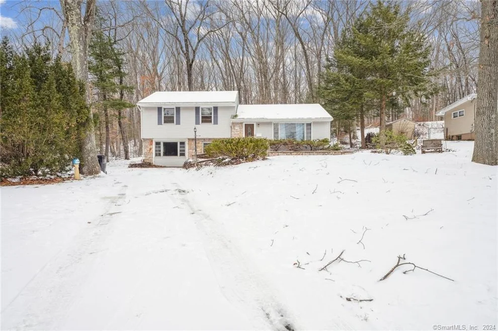 Unit for sale at 360 Beelzebub Road, South Windsor, CT 06074