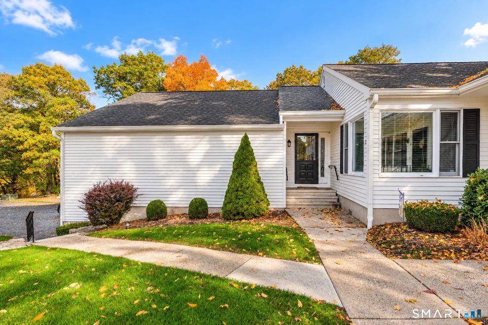 Unit for sale at 319 Thomaston Road, Watertown, CT 06795