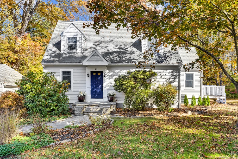 Unit for sale at 31 Cedarhurst Lane, Milford, CT 06461