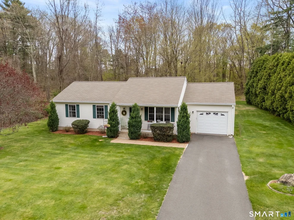 Unit for sale at 8 Crystal Ball Court, Ellington, CT 06029