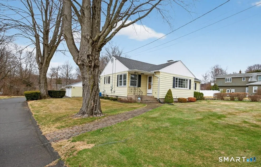 Unit for sale at 238 West Street, Southington, CT 06479