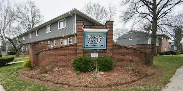 Unit for sale at 9 Camelot Drive, Bloomfield, CT 06002