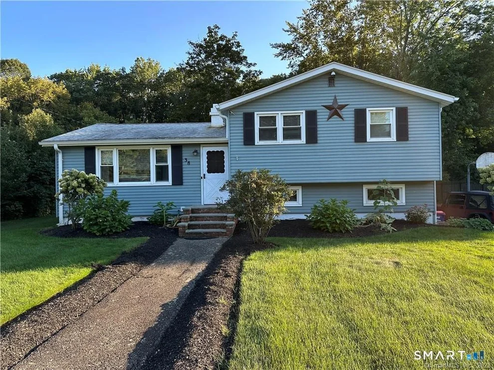 Unit for sale at 38 Pastors Walk, Monroe, CT 06468
