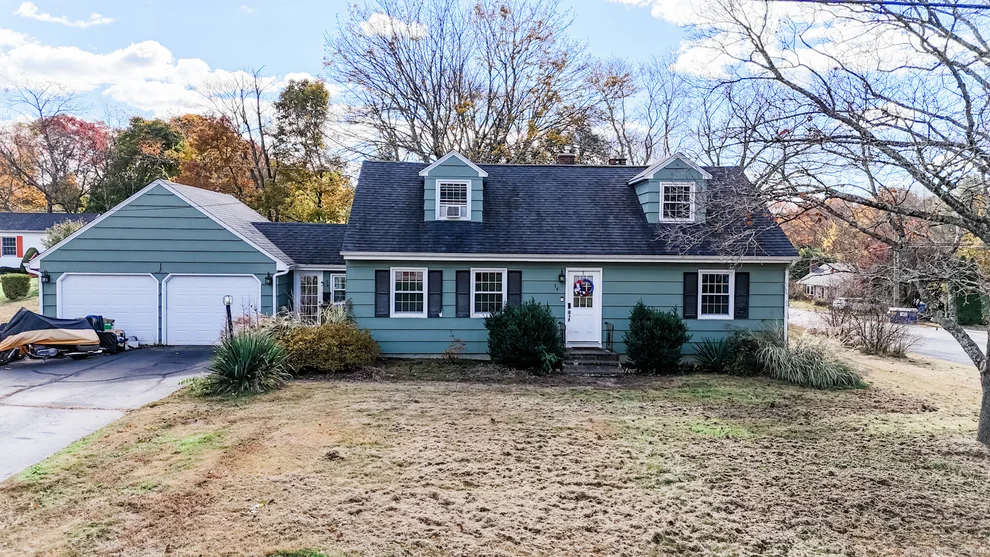 Unit for sale at 54 Ventura Drive, Brooklyn, CT 06234