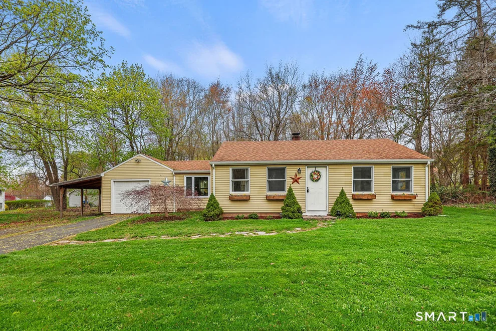 Unit for sale at 6 High Meadow Road, Bolton, CT 06043