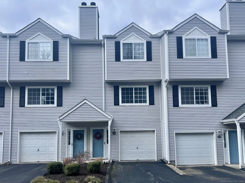 Unit for sale at 310 Boston Post Road, Waterford, CT 06385