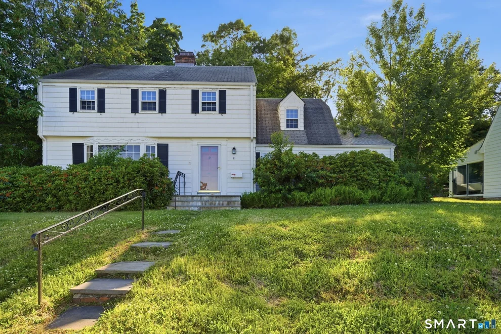 Unit for sale at 11 Paxton Road, West Hartford, CT 06107