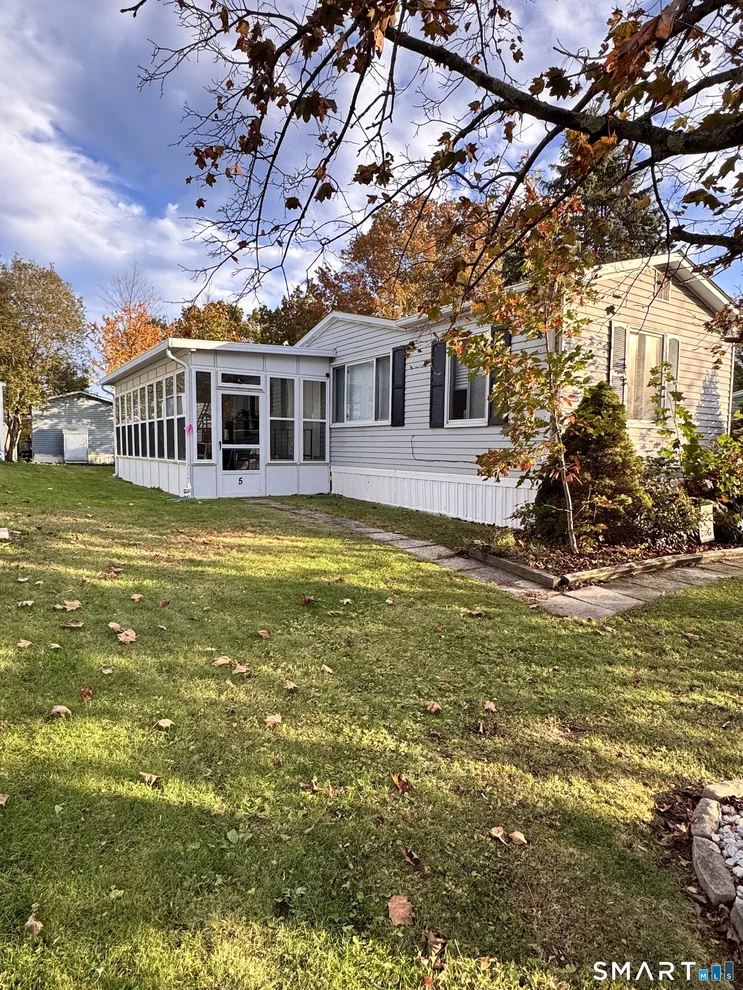 Unit for sale at 5 Stonewood Terrace, Vernon, CT 06066
