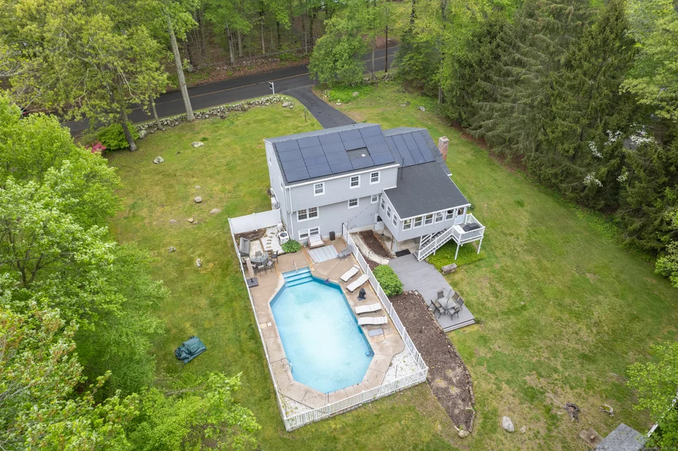 Unit for sale at 591 Nortontown Road, Guilford, CT 06437