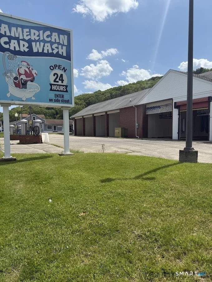 Unit for sale at 924 Route 32, Montville, CT 06382