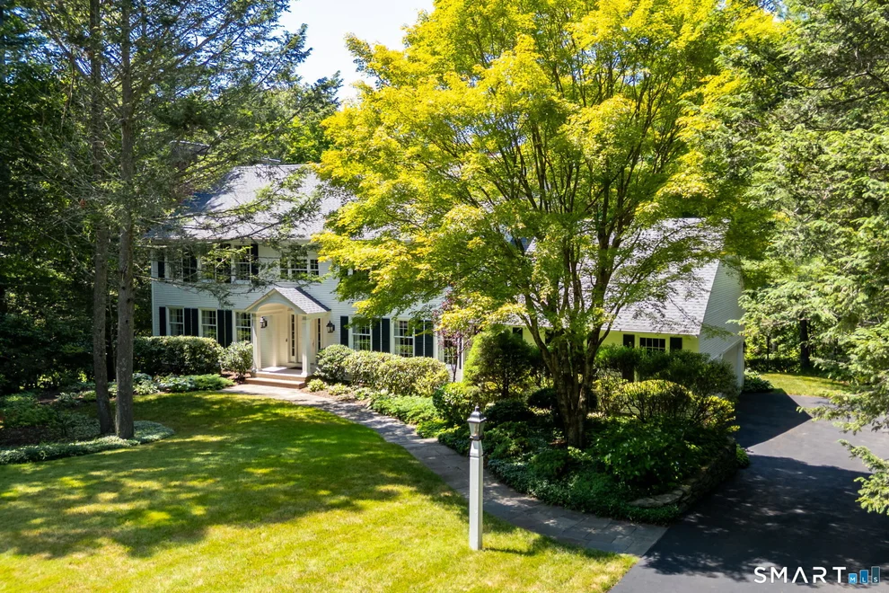 Unit for sale at 26 Henley Way, Avon, CT 06001