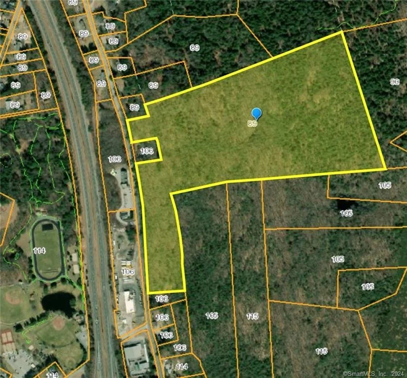 Unit for sale at 90 Putnam Pike, Killingly, CT 06241