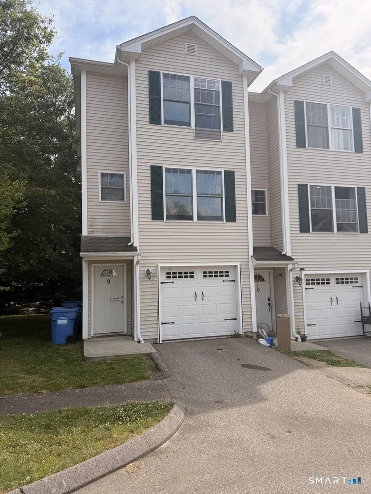 Unit for sale at 41 Palmer Street, Norwich, CT 06360