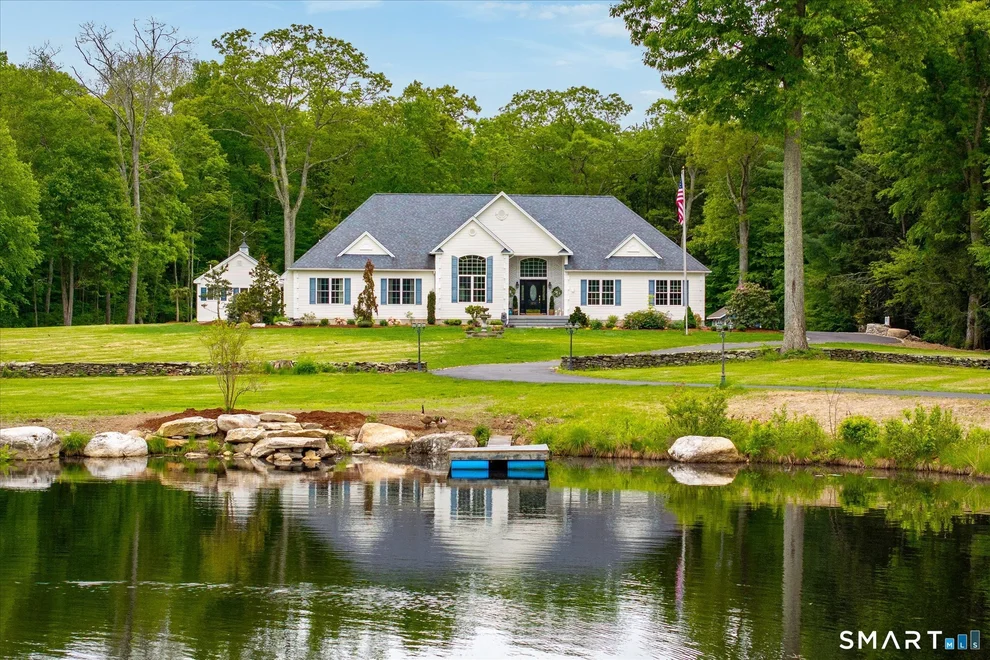 Unit for sale at 1374 Route 171, Woodstock, CT 06282