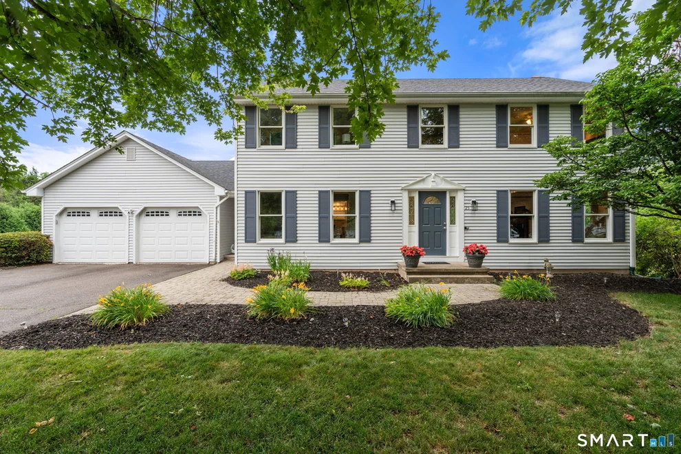 Unit for sale at 25 Vincent Circle, South Windsor, CT 06074