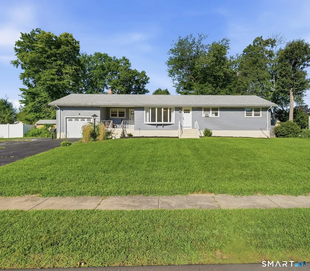 Unit for sale at 100 Cornell Circle, East Hartford, CT 06108