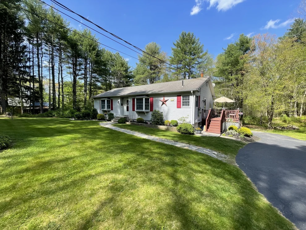 Unit for sale at 94 Cady Road, Putnam, CT 06260