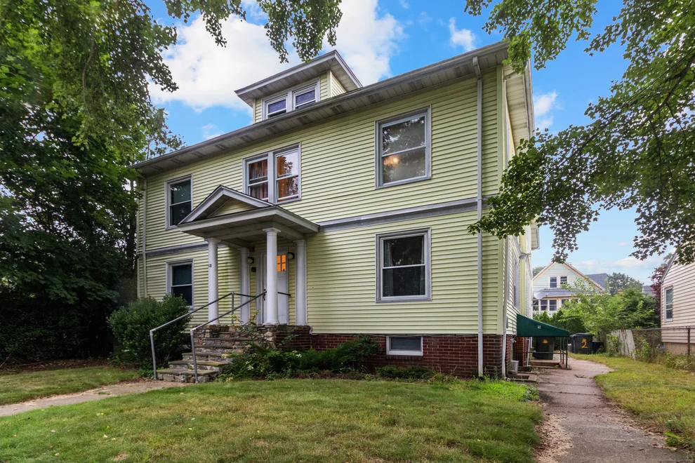 Unit for sale at 12 Sharaf Street, New London, CT 06320