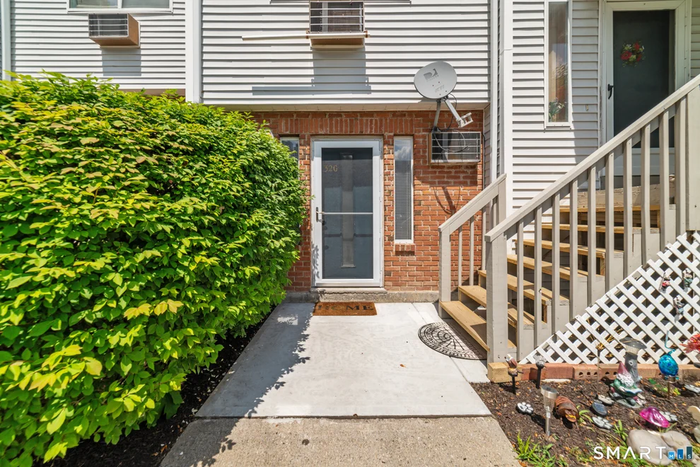 Unit for sale at 925 Oronoke Road, Waterbury, CT 06708