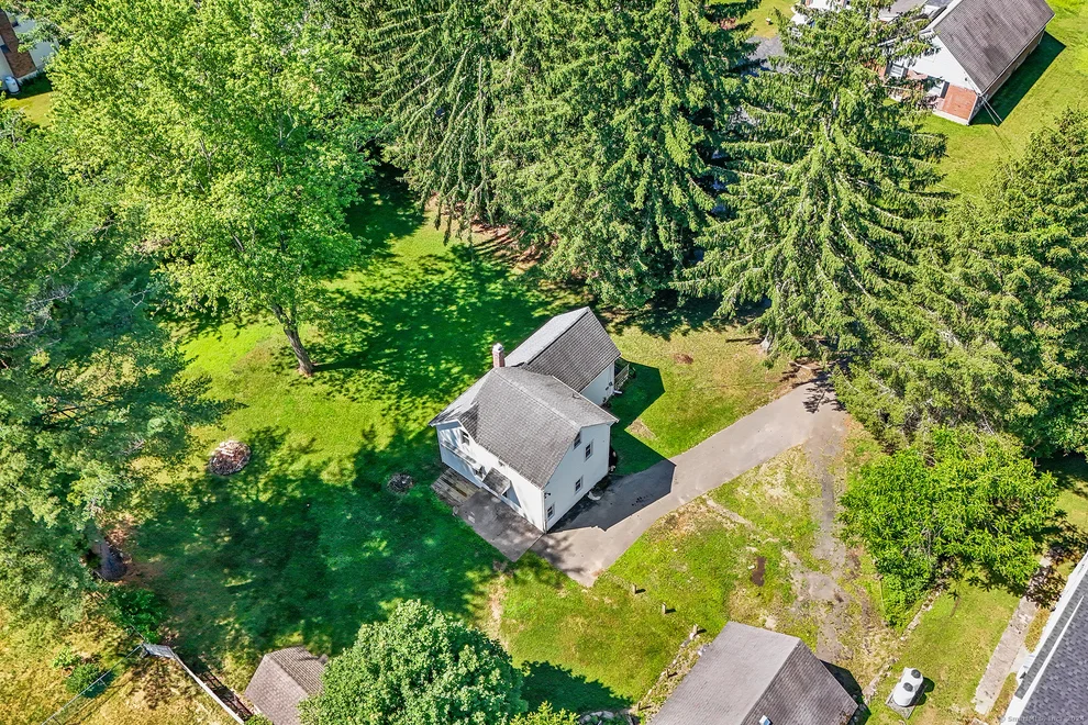 Unit for sale at 5 Fairview Avenue Extension, Plymouth, CT 06786