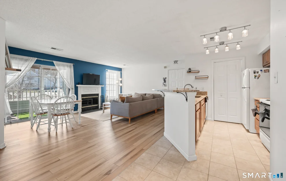 Unit for sale at 1 Forest Glen Circle, Middletown, CT 06457