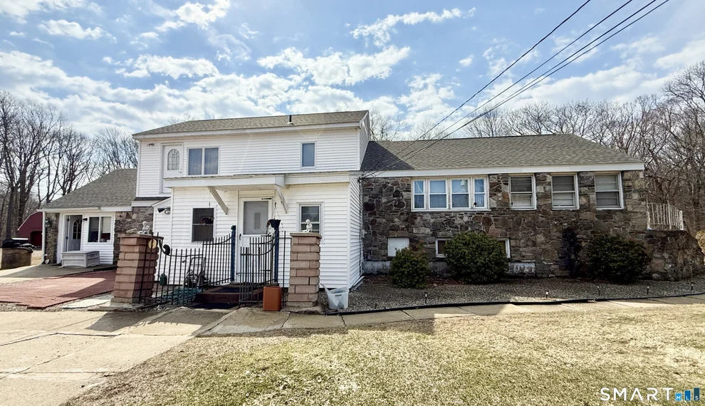 Unit for sale at 306 Chestnut Hill Road, Colchester, CT 06415
