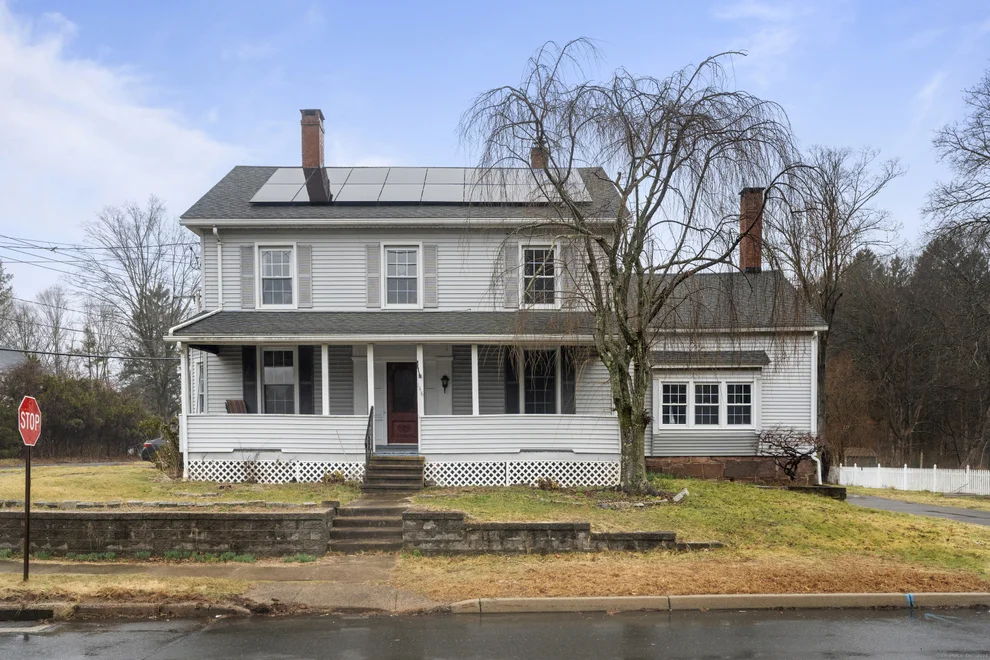 Unit for sale at 148 Miner Street, Middletown, CT 06457