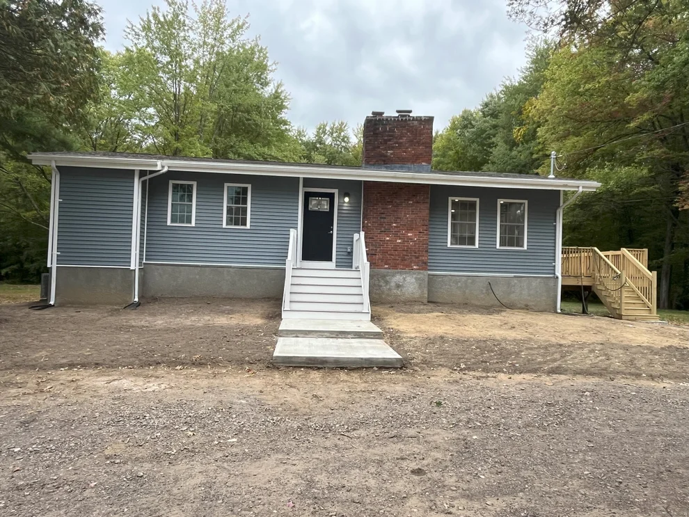 Unit for sale at 107 Post Road, Enfield, CT 06082