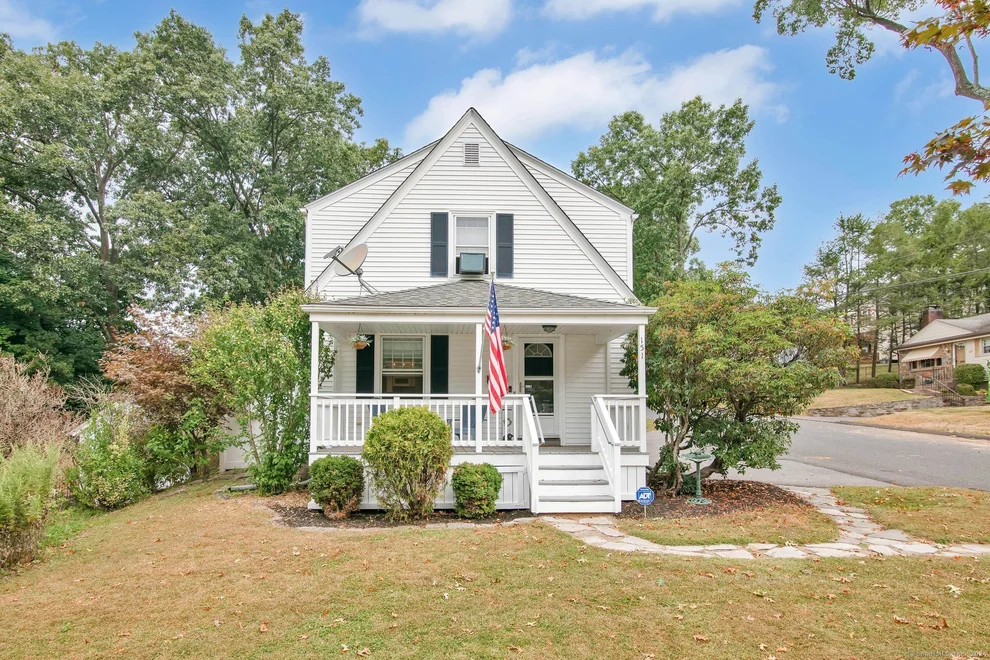 Unit for sale at 151 Hollister Street, Manchester, CT 06042