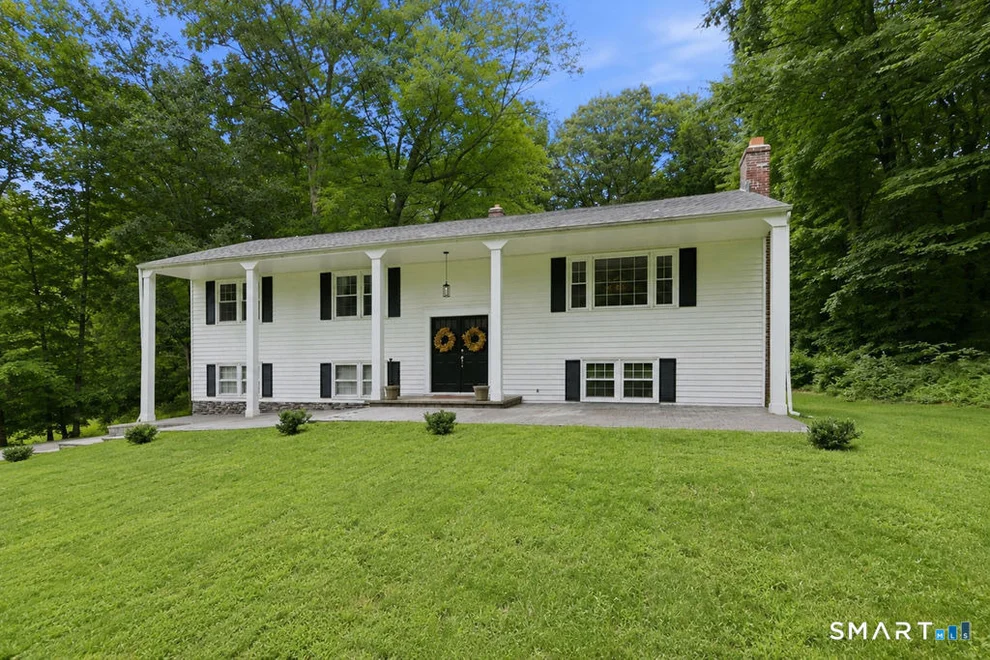 Unit for sale at 208 Chimney Sweep Hill Road, Glastonbury, CT 06033